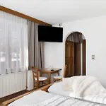 Gaestehaus Berta Vendégház 3*
