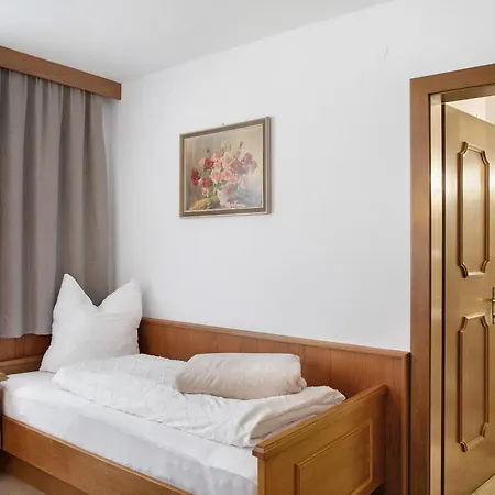 Гостевой дом Gaestehaus Berta Цель-ам-Циллер