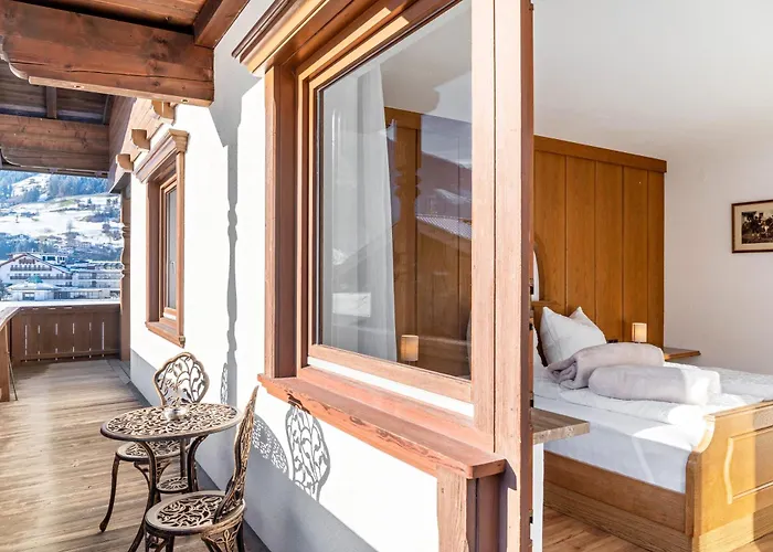 Gaestehaus Berta ゲストハウス ツェル・アム・ツィラー