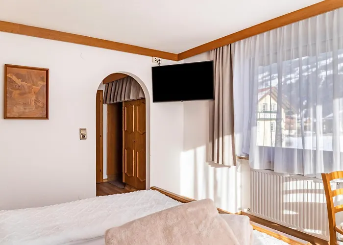 Gaestehaus Berta ツェル・アム・ツィラー